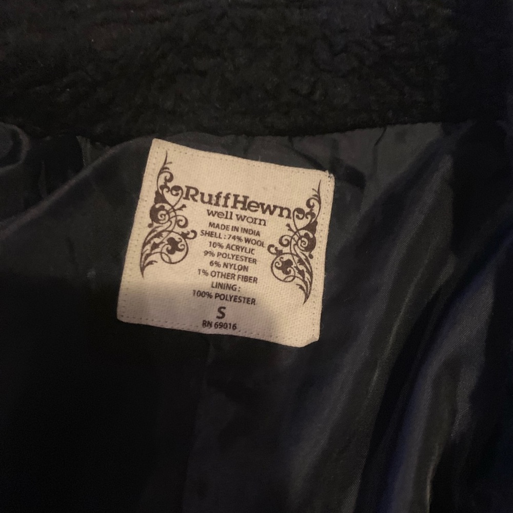 Size small juniors think wool dress coat - Picture 3 of 3